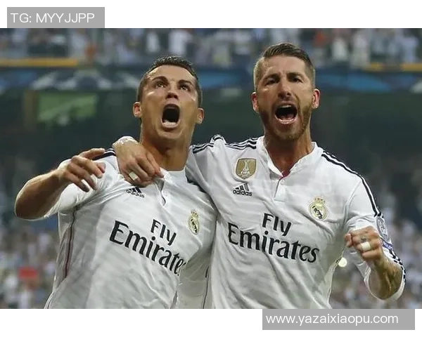 球星共聚一堂展风采 传奇足球明星双人合照瞬间记录