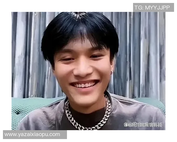 疯狂小杨哥足球球星真实身份曝光 网友猜测与传奇球员有何关系 疯狂小杨哥足球球星真实身份曝光 网友猜测与传奇球员有何关系