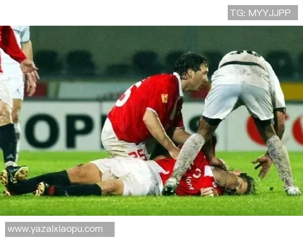 脆弱之星：足球场上一推就倒的球员们