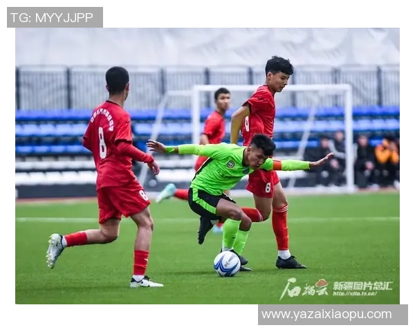 足球球星伤愈归来再度闪耀绿茵展现坚韧意志与不屈精神